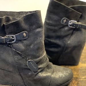 Henry Beguelin 9 Black Crackling Silver  Suede/ Leather  Bootie.